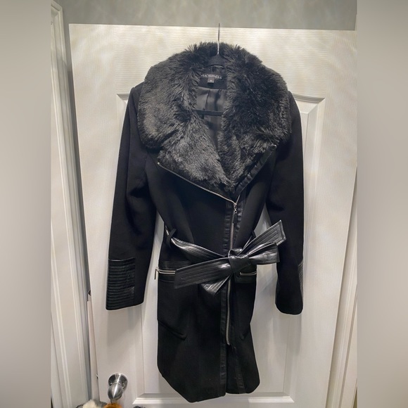 Via Spiga black coat with faux fur collar leather details size 10 - Picture 5 of 14